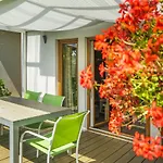 Osada Деревянный коттедж *