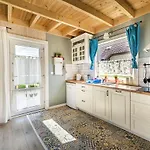 Osada Деревянный коттедж