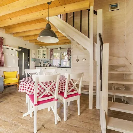 Osada Деревянный коттедж Дембки