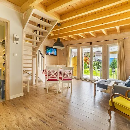 Деревянный коттедж Osada *