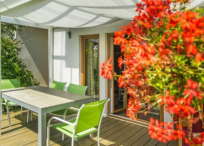 Osada Деревянный коттедж *